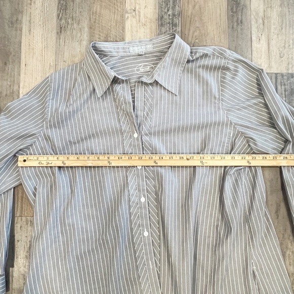 Foxcroft Womens 20W Grey White Striped Wrinkle Free Shaped Fit Button Down Shirt - Picture 4 of 5